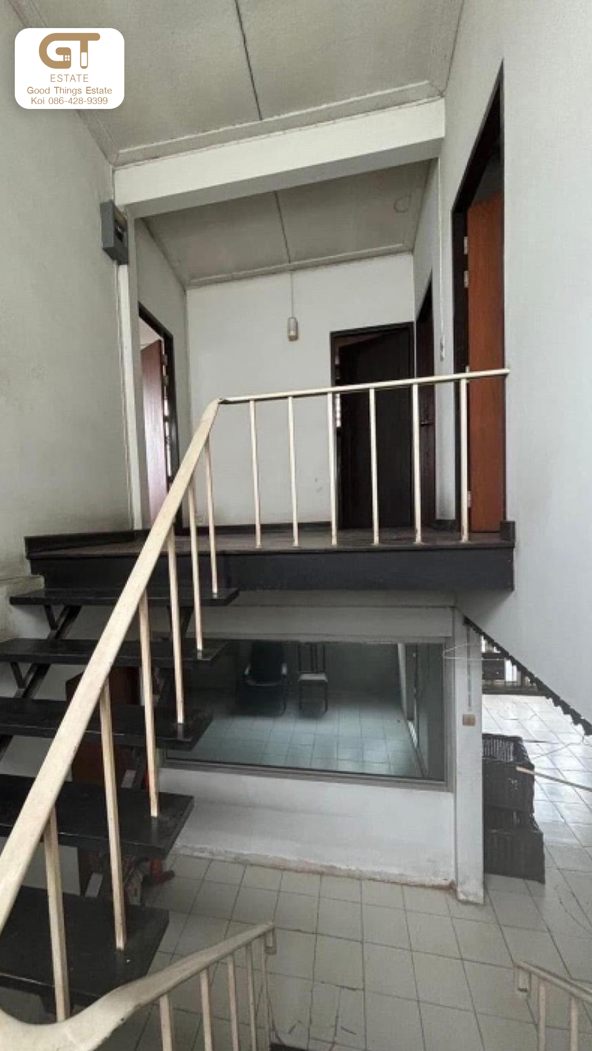 ทำเลทอง ราคาพิเศษ! ให้เช่าบ้านเดี่ยว 2 ช้้น มีสนามและที่จอดรถ ในซอยเอกมัย 28 เพื่อรีโนเวทเป็นร้านค้า