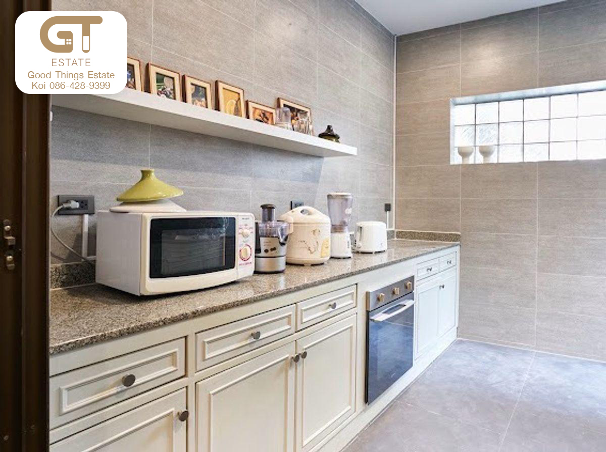 ให้เช่าและขาย Townhome 4 ชั้น ซอยทองหล่อ 8